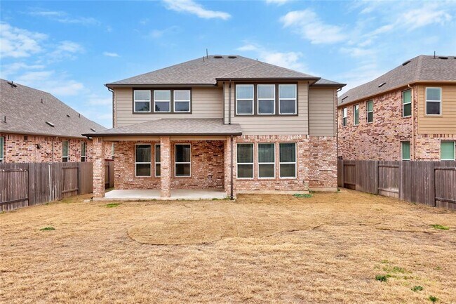 Building Photo - 1929 Stinnett Dr