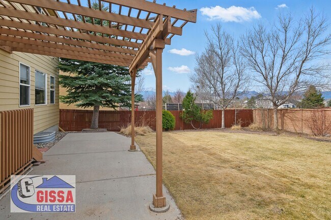 Building Photo - Beautiful home available to move in on 08/05/2026 but not before!