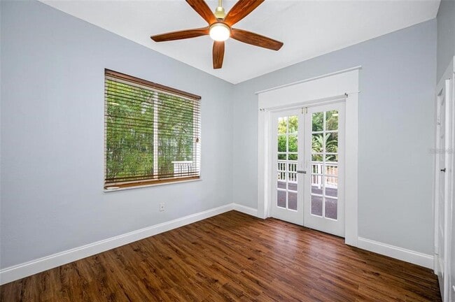 Building Photo - 2851 W Bay Ave