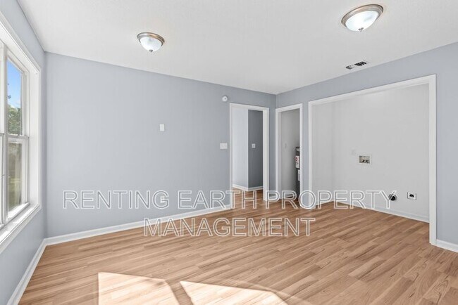 Building Photo - 7229 3rd Ave S