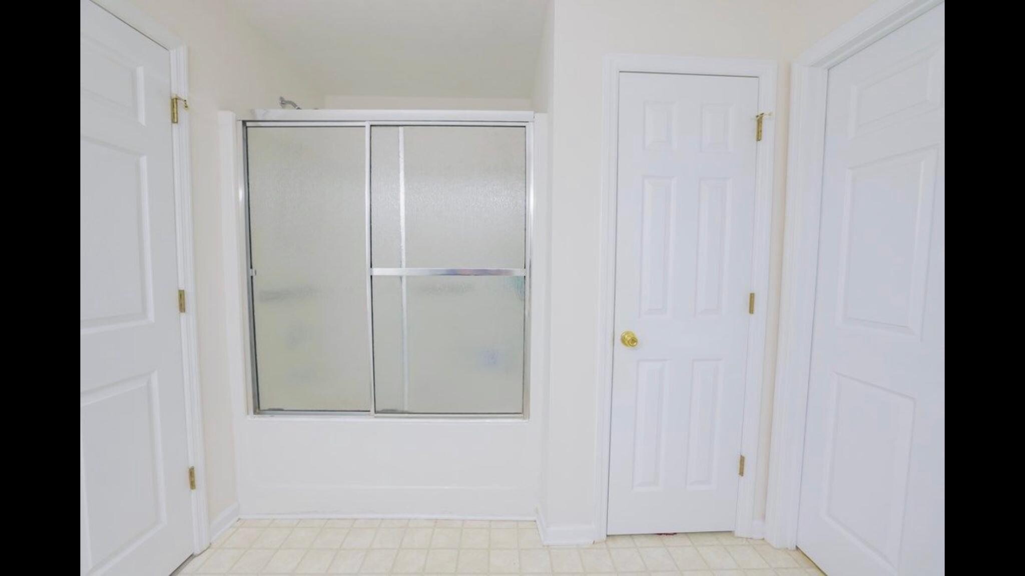 Building Photo - 2018 Reserve Ln