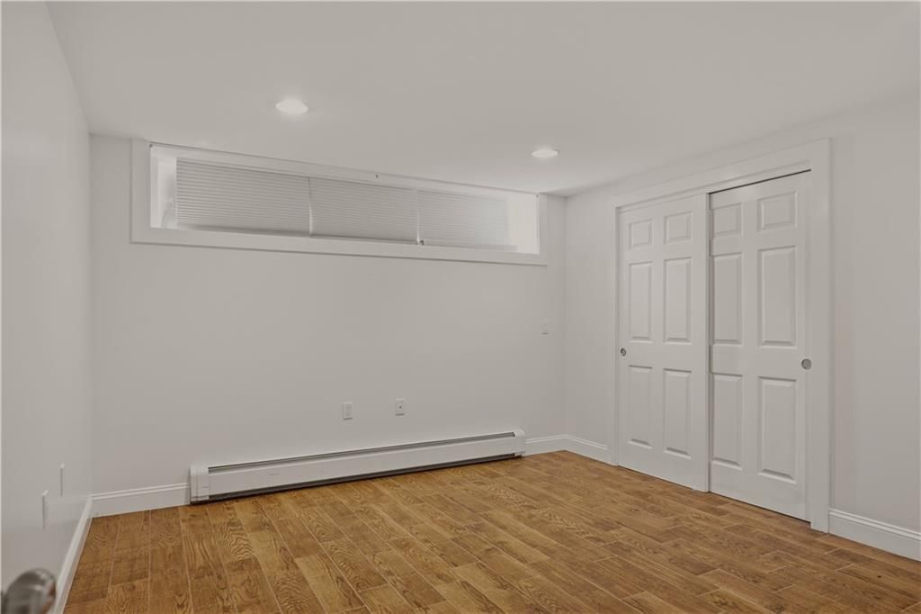 Building Photo - 132 Evarts St