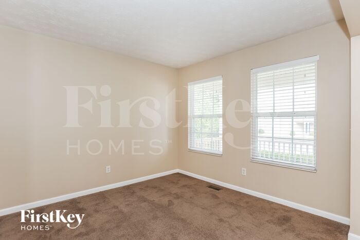 Building Photo - 100 Teil Tree Ct