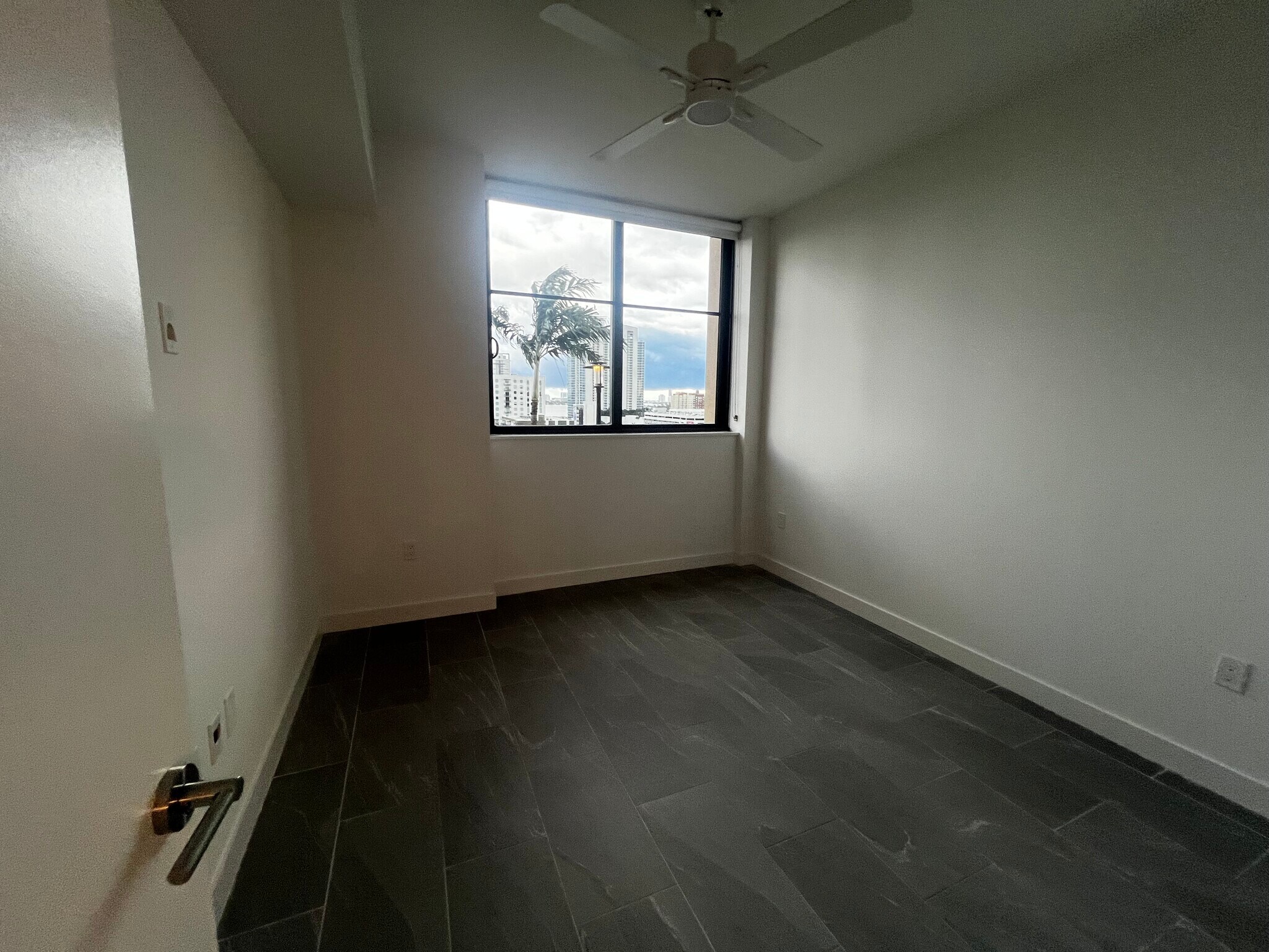 Building Photo - 133 NE 24th St