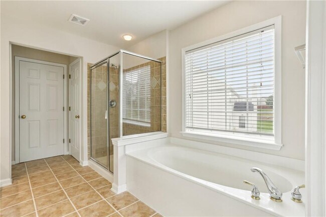 Building Photo - 11563 Twickham Ct