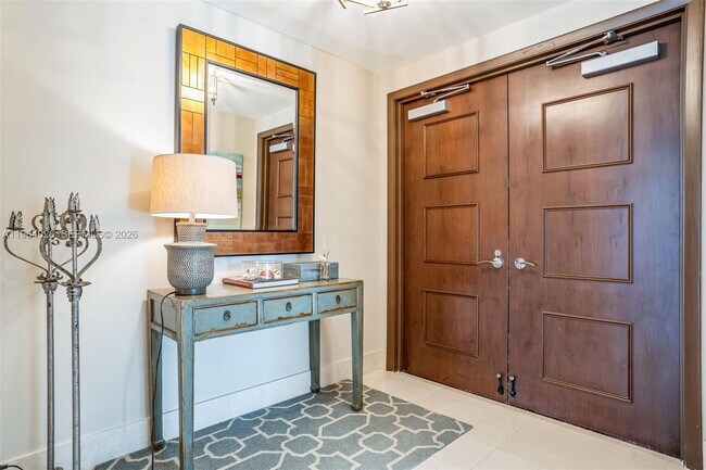 Building Photo - 3737 Collins Ave