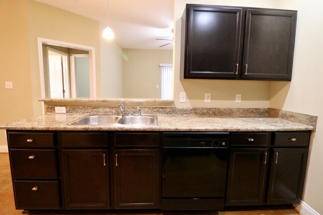 Building Photo - 302 Capstone Dr