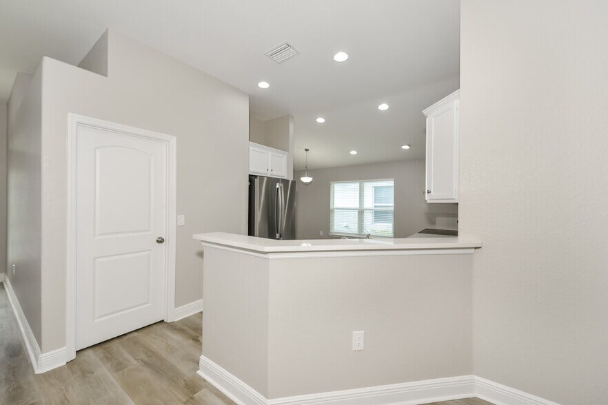 Building Photo - 1225 Sheridan Bay Dr