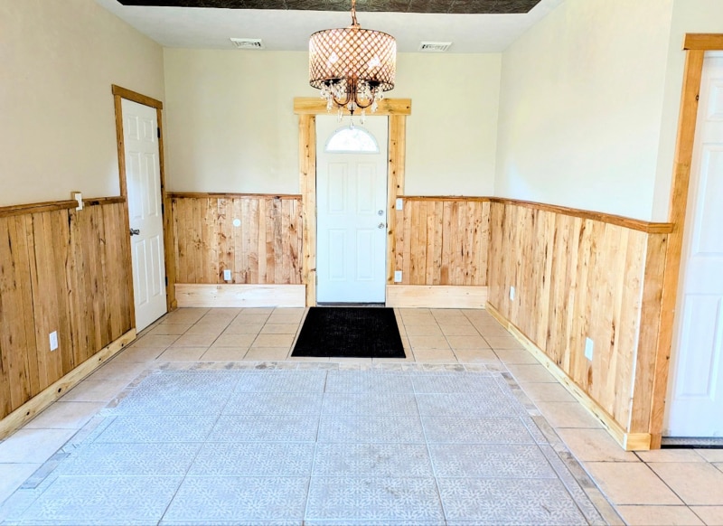 Building Photo - 2292-M68-33 M-68