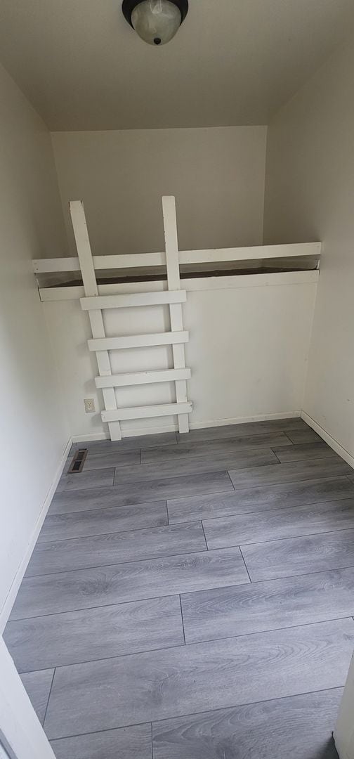 Building Photo - 1111 Ave F