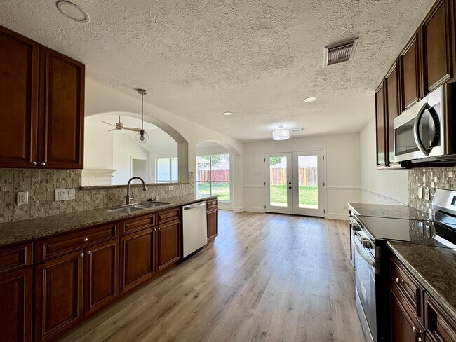 Building Photo - 6427 Liberty Valley Dr