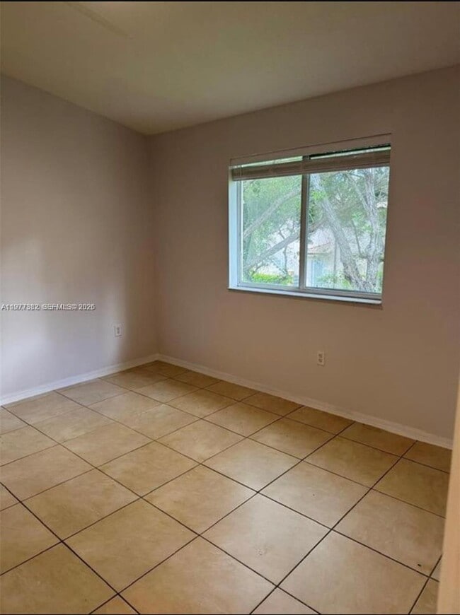 Building Photo - 1271 SE 29th St