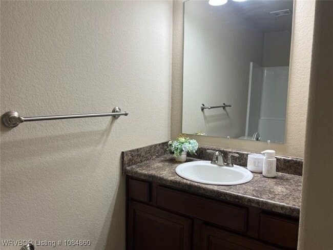 Building Photo - 8214 Huntington Way