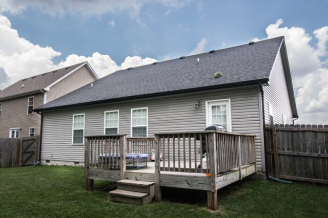 Building Photo - Ranch with Bonus in Fox Crossing!