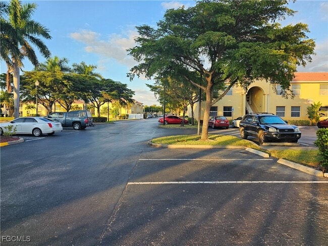 Building Photo - 4104 Bellasol Cir