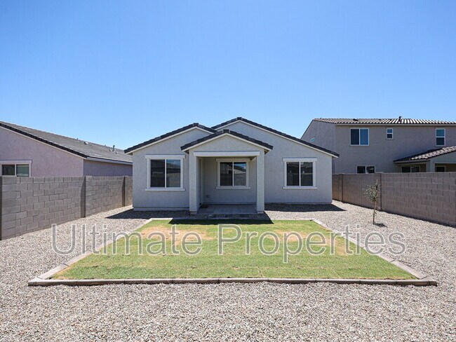 Building Photo - 17986 Avenida del Sol W