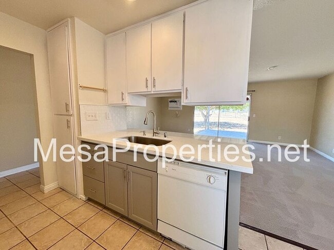Building Photo - 21150 Nandina St