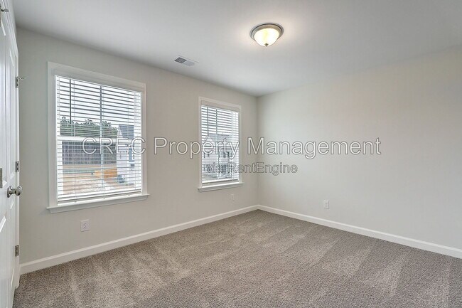 Building Photo - 536 Dunswell Dr