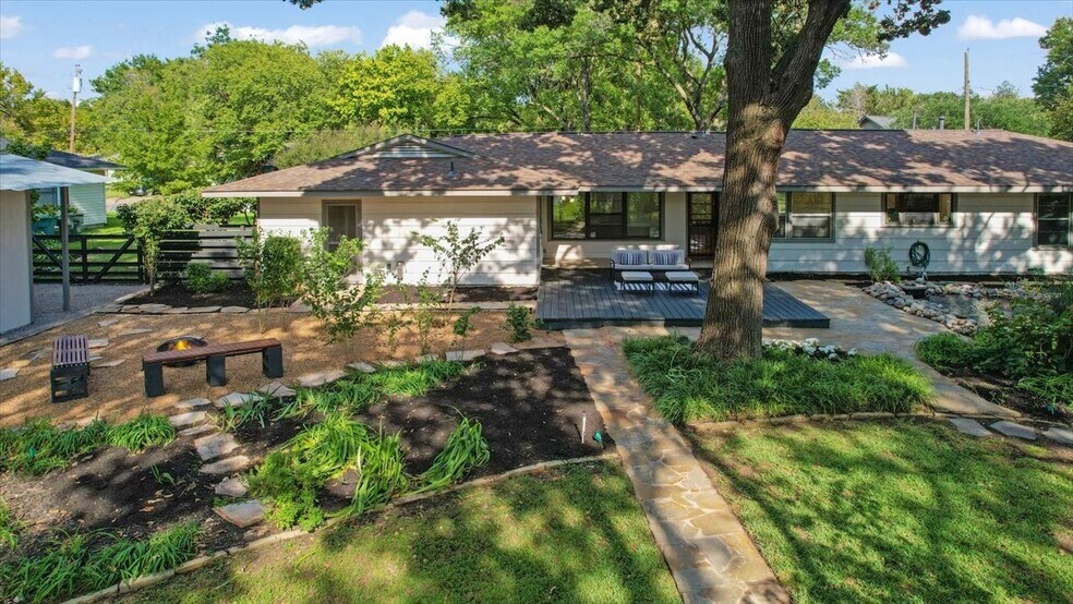 Building Photo - 524 N Wharton St