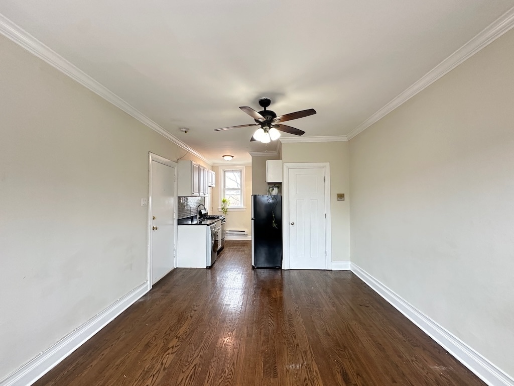 Building Photo - 655 W Roscoe St