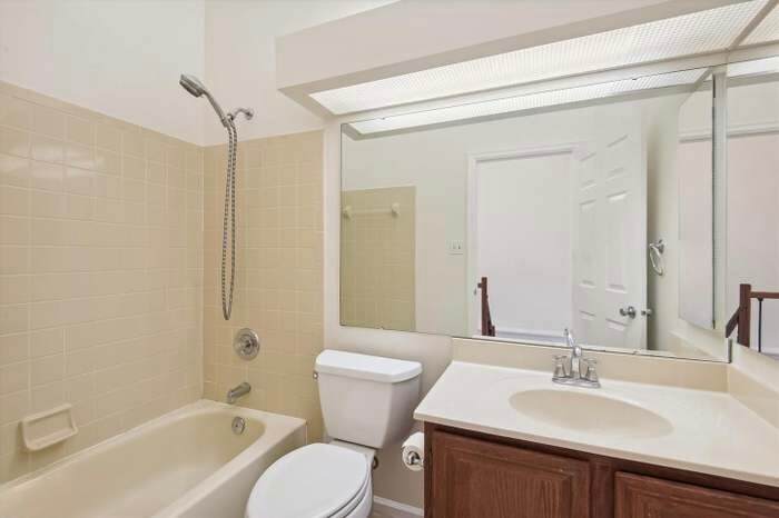 Building Photo - 12418 Port Haven Dr