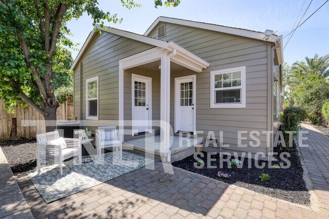 Building Photo - 2531 27th St