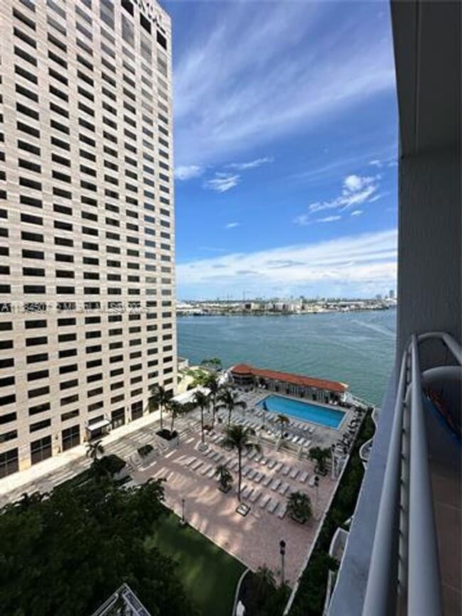 Building Photo - 335 S Biscayne Blvd