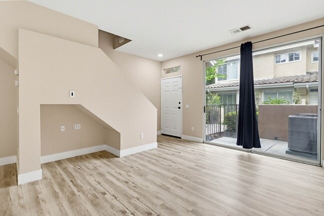 Building Photo - 2288 Cabo Bahia