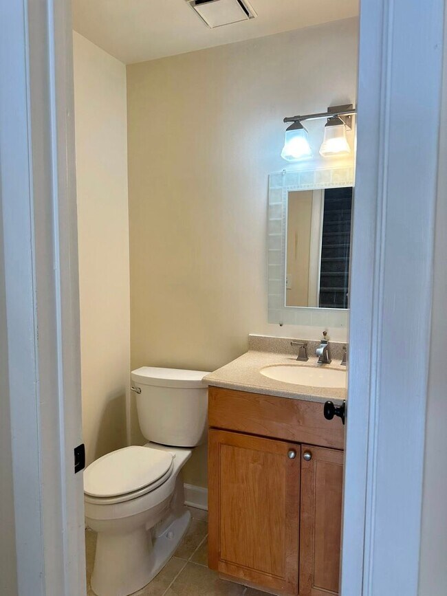 Building Photo - Beach Life!