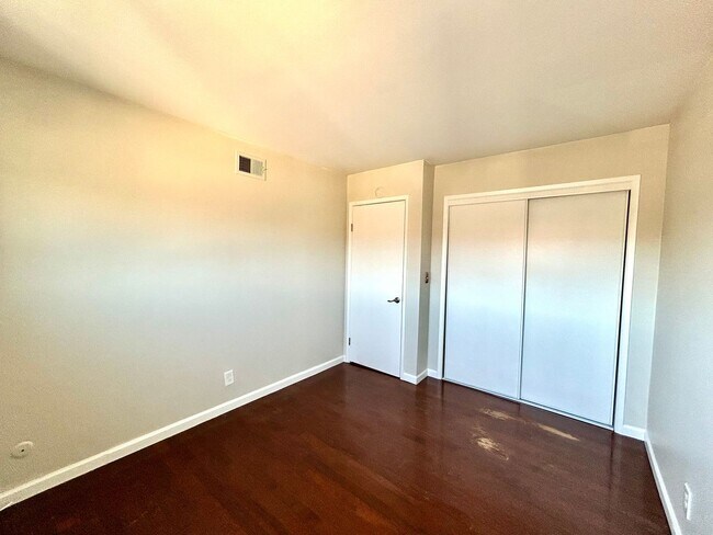 Building Photo - Completely Remodeled 3 Bedroom in La Mesa!! Water/Trash Included