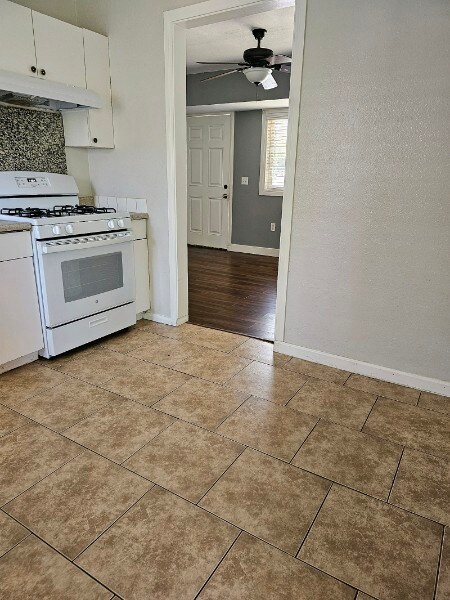 Building Photo - 3245 Depot St