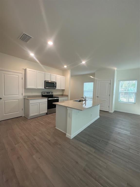 Building Photo - 5179 SW 49th Ln