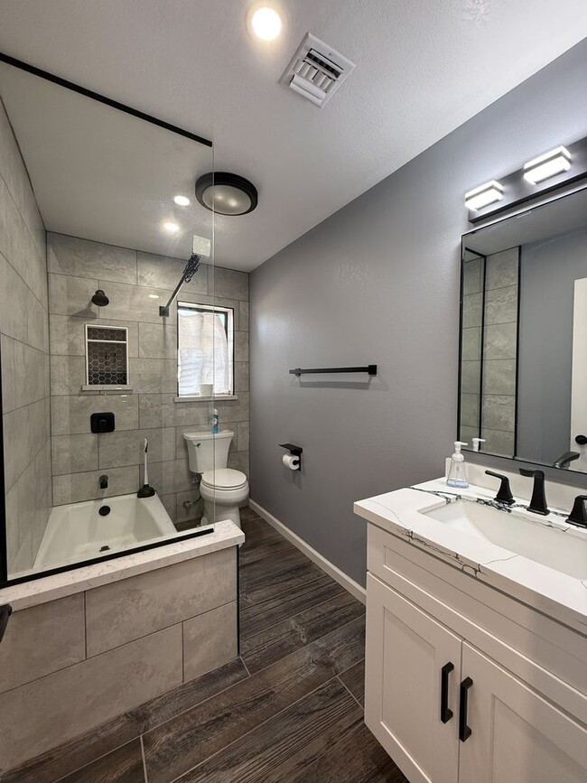 Building Photo - Remodeled 2 Bedroom Home in 29 Palms