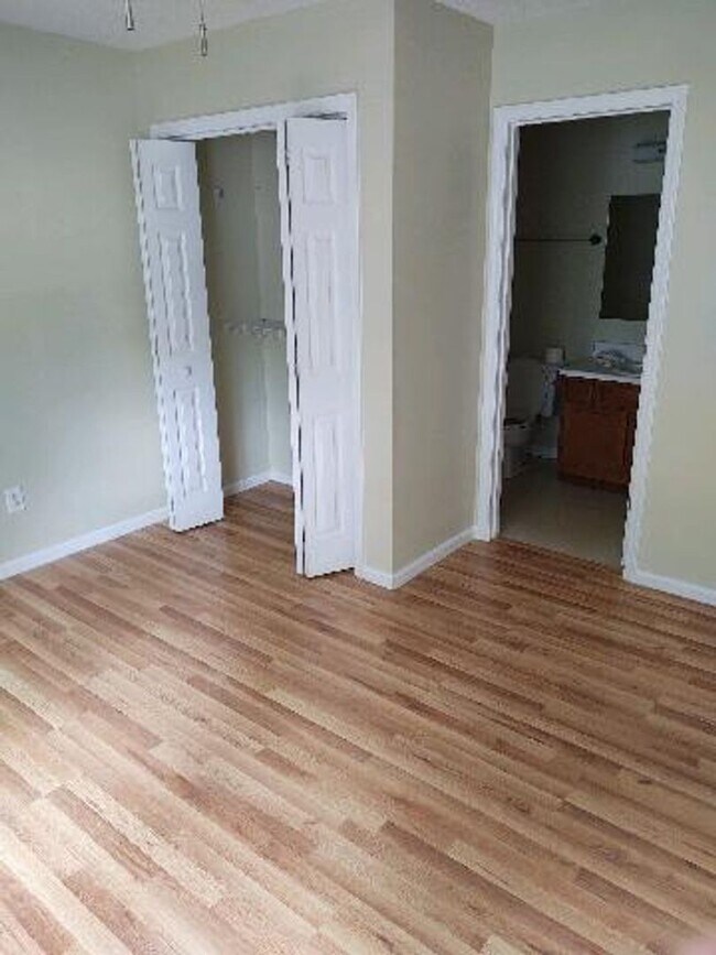 Building Photo - 23 Griffin St