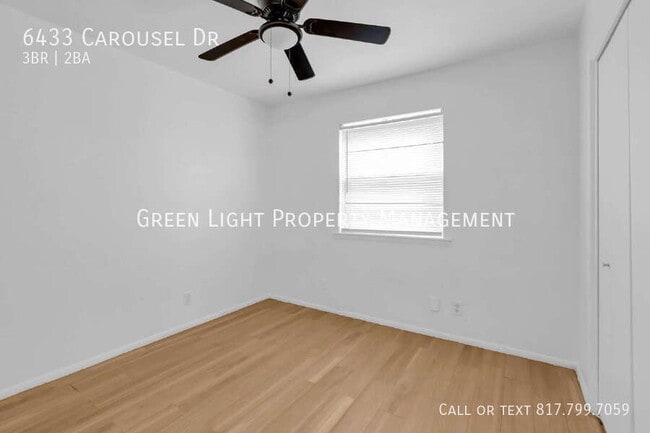 Building Photo - 6433 Carousel Dr