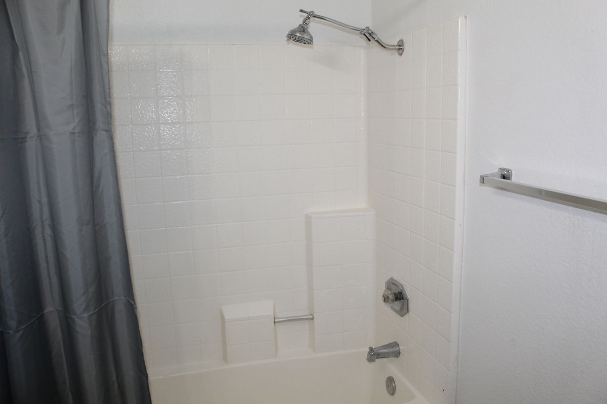 Building Photo - 2229 Rose Ave