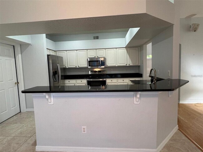 Building Photo - 1831 Abbots Hill Dr