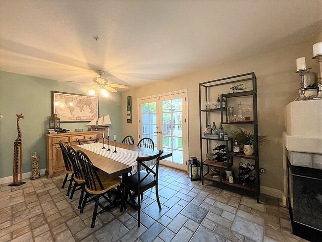 Building Photo - ***500 Move in Special*** Beautiful Single Family home with Large Backyard
