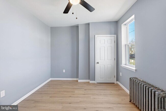 Building Photo - 2224 E Clearfield St