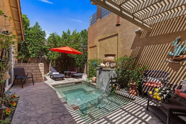 Building Photo - 26696 Avenida Quintana