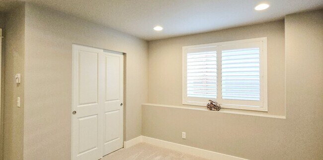 Building Photo - Terrific 2bedbroom in Tehaleh Community -  Please DO NOT disturb current resident.