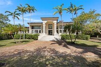 Building Photo - 8112 Los Pinos Cir