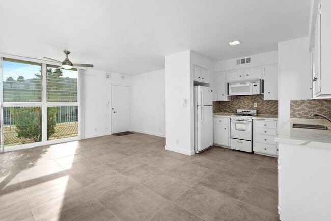 Building Photo - 1777 E Arenas Rd