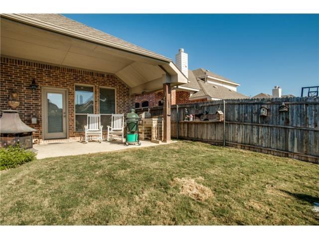 Building Photo - 5641 Hampshire Dr