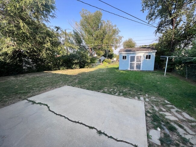 Building Photo - House for Rent!