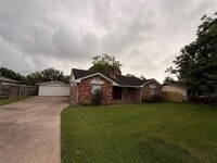 Building Photo - 120 Texas Ave