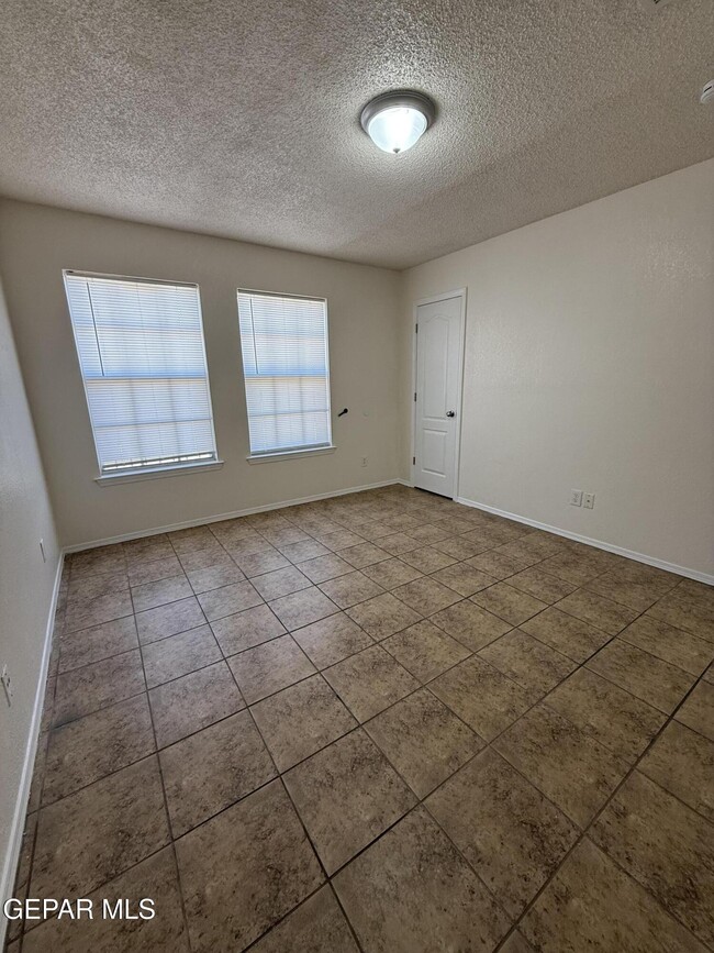 Building Photo - 12320 Robert Dahl Dr