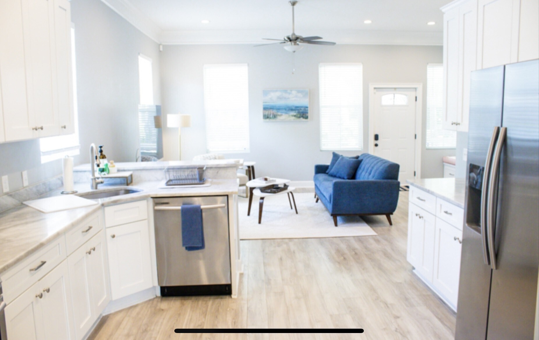 Building Photo - 3213 Bannon Dr