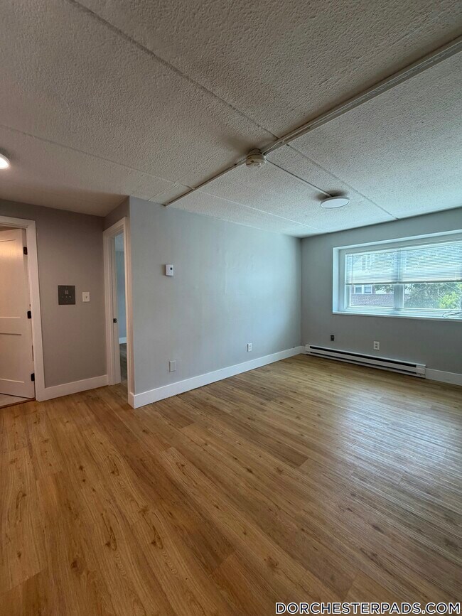 Building Photo - 89 Woodrow Ave