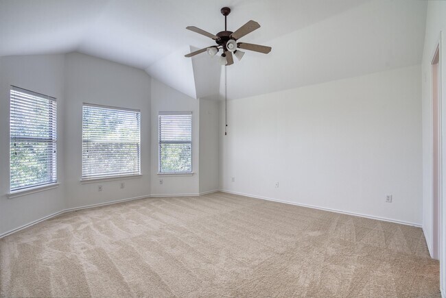 Building Photo - 9909 Delamere Dr